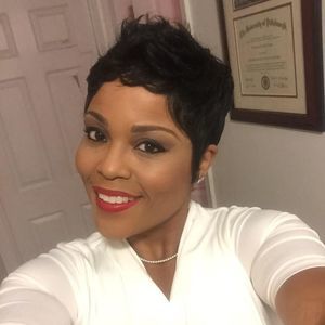 Meet your Posher, Crystal